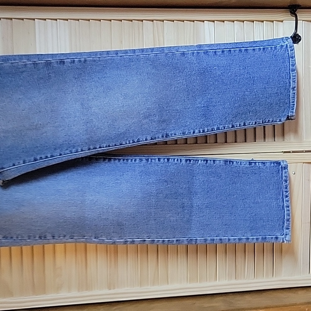 Jeans - Picture 4 of 4